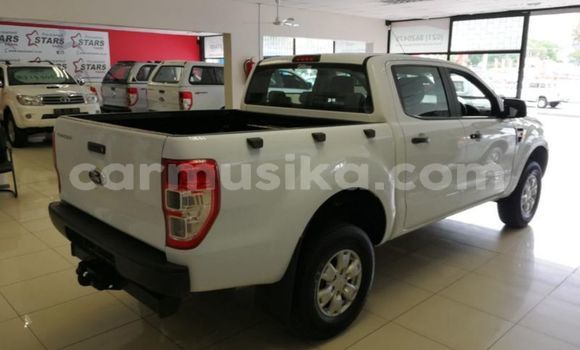 Nunua Ilio tumika Ford Ranger Nyeupe Gari ndani ya Bulawayo nchini Bulawayo Nunua Ilio tumika Ford Ranger Nyeupe Gari ndani ya Bulawayo nchini Bulawayo