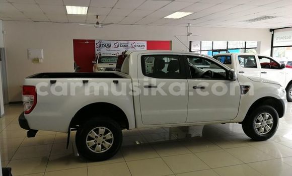 Nunua Ilio tumika Ford Ranger Nyeupe Gari ndani ya Bulawayo nchini Bulawayo Nunua Ilio tumika Ford Ranger Nyeupe Gari ndani ya Bulawayo nchini Bulawayo