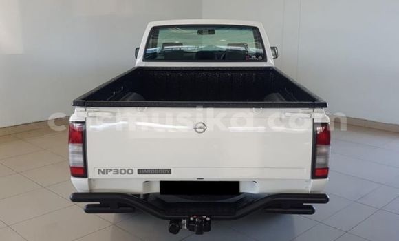 Acheter Occasion Voiture Nissan NP 300 Blanc à Bulawayo, Bulawayo Acheter Occasion Voiture Nissan NP 300 Blanc à Bulawayo, Bulawayo