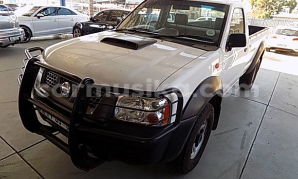 Nunua Ilio tumika Nissan NP 300 Nyeupe Gari ndani ya Bulawayo nchini Bulawayo Nunua Ilio tumika Nissan NP 300 Nyeupe Gari ndani ya Bulawayo nchini Bulawayo