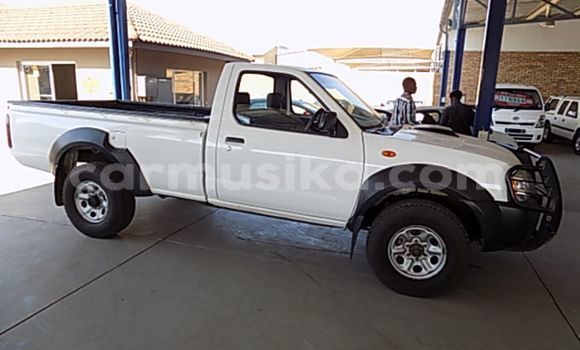 Nunua Ilio tumika Nissan NP 300 Nyeupe Gari ndani ya Bulawayo nchini Bulawayo Nunua Ilio tumika Nissan NP 300 Nyeupe Gari ndani ya Bulawayo nchini Bulawayo