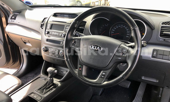 Acheter Occasion Voiture Kia Carens Autre à Beitbridge, Matabeleland South Acheter Occasion Voiture Kia Carens Autre à Beitbridge, Matabeleland South