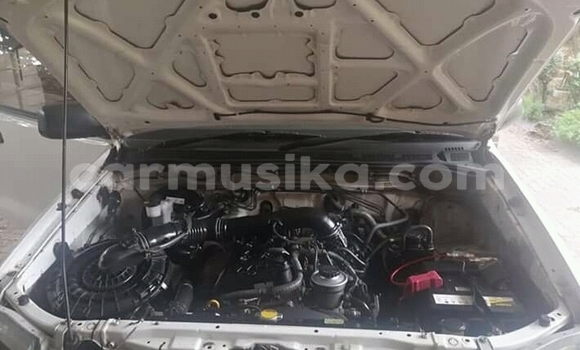 Buy Used Toyota Hilux White Car in Beitbridge in Matabeleland South Buy Used Toyota Hilux White Car in Beitbridge in Matabeleland South