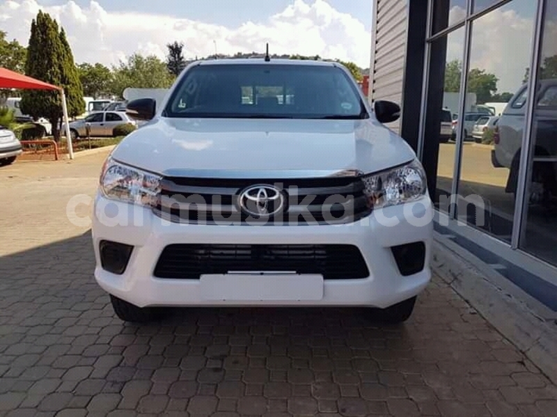 Big with watermark toyota hilux matabeleland south beitbridge 11528