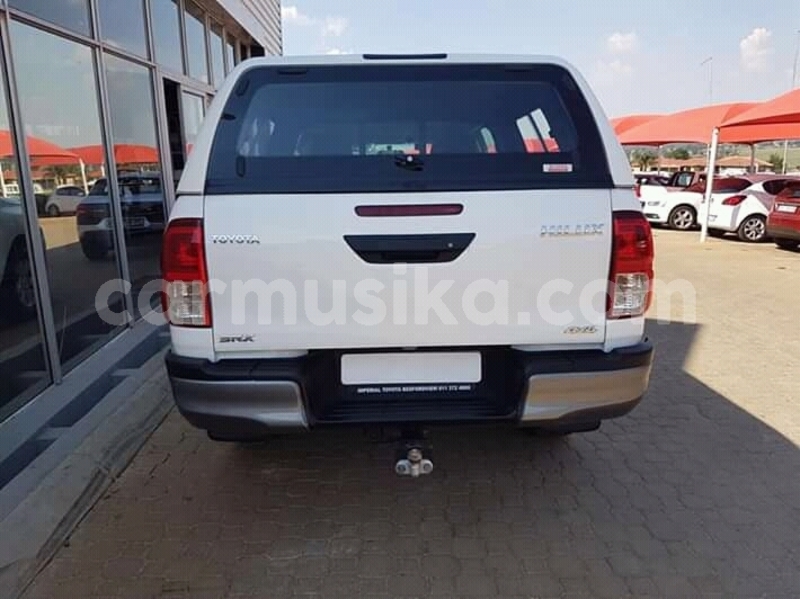 Big with watermark toyota hilux matabeleland south beitbridge 11528