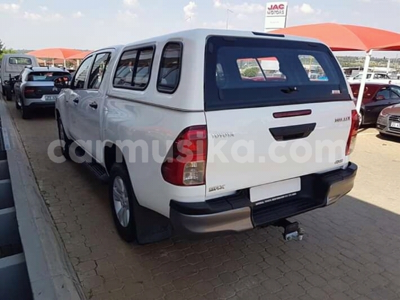 Big with watermark toyota hilux matabeleland south beitbridge 11528