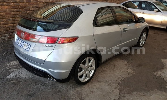 Tenga Tsaru Honda Civic Sirivha Mota in Beitbridge in Matabeleland South Tenga Tsaru Honda Civic Sirivha Mota in Beitbridge in Matabeleland South