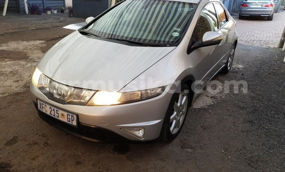 Tenga Tsaru Honda Civic Sirivha Mota in Beitbridge in Matabeleland South Tenga Tsaru Honda Civic Sirivha Mota in Beitbridge in Matabeleland South