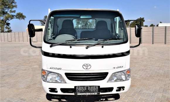 Nunua Ilio tumika Toyota Dyna Nyeupe Gari ndani ya Beitbridge nchini Matabeleland Kusini Nunua Ilio tumika Toyota Dyna Nyeupe Gari ndani ya Beitbridge nchini Matabeleland Kusini