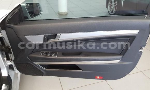 Buy Used Mercedes‒Benz E-klasse AMG Silver Car in Beitbridge in Matabeleland South Buy Used Mercedes‒Benz E-klasse AMG Silver Car in Beitbridge in Matabeleland South