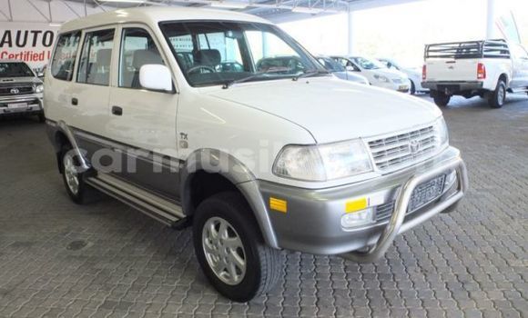Acheter Occasion Voiture Toyota Hiace Autre à Beitbridge, Matabeleland South Acheter Occasion Voiture Toyota Hiace Autre à Beitbridge, Matabeleland South