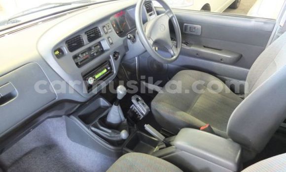 Acheter Occasion Voiture Toyota Hiace Autre à Beitbridge, Matabeleland South Acheter Occasion Voiture Toyota Hiace Autre à Beitbridge, Matabeleland South