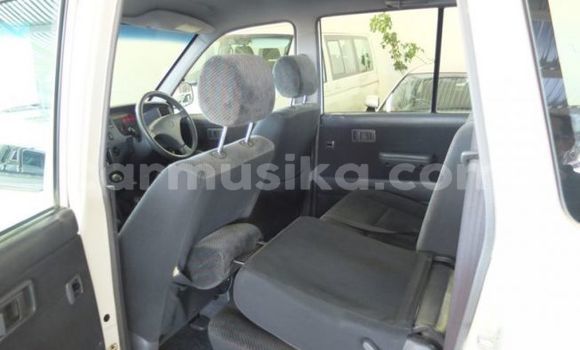 Acheter Occasion Voiture Toyota Hiace Autre à Beitbridge, Matabeleland South Acheter Occasion Voiture Toyota Hiace Autre à Beitbridge, Matabeleland South