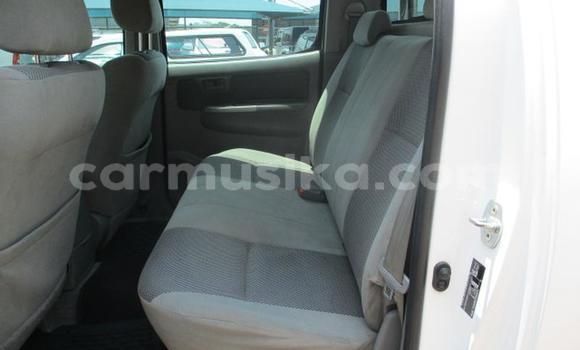 Nunua Ilio tumika Toyota Hilux Nyeupe Gari ndani ya Bulawayo nchini Bulawayo Nunua Ilio tumika Toyota Hilux Nyeupe Gari ndani ya Bulawayo nchini Bulawayo