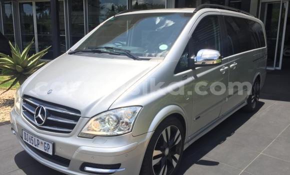Acheter Occasion Voiture Mercedes‒Benz Viano Gris à Beitbridge, Matabeleland South Acheter Occasion Voiture Mercedes‒Benz Viano Gris à Beitbridge, Matabeleland South
