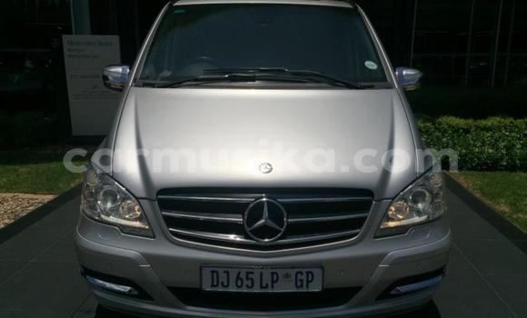 Acheter Occasion Voiture Mercedes‒Benz Viano Gris à Beitbridge, Matabeleland South Acheter Occasion Voiture Mercedes‒Benz Viano Gris à Beitbridge, Matabeleland South