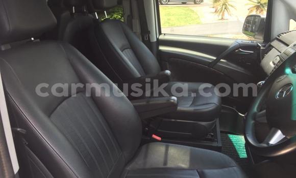Acheter Occasion Voiture Mercedes‒Benz Viano Gris à Beitbridge, Matabeleland South Acheter Occasion Voiture Mercedes‒Benz Viano Gris à Beitbridge, Matabeleland South
