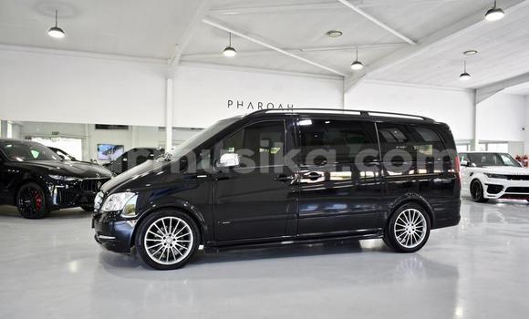 Tenga Tsaru Mercedes‒Benz Viano Nhema Mota in Beitbridge in Matabeleland South Tenga Tsaru Mercedes‒Benz Viano Nhema Mota in Beitbridge in Matabeleland South