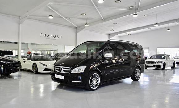Tenga Tsaru Mercedes‒Benz Viano Nhema Mota in Beitbridge in Matabeleland South Tenga Tsaru Mercedes‒Benz Viano Nhema Mota in Beitbridge in Matabeleland South