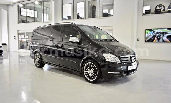 Tenga Tsaru Mercedes‒Benz Viano Nhema Mota in Beitbridge in Matabeleland South Tenga Tsaru Mercedes‒Benz Viano Nhema Mota in Beitbridge in Matabeleland South