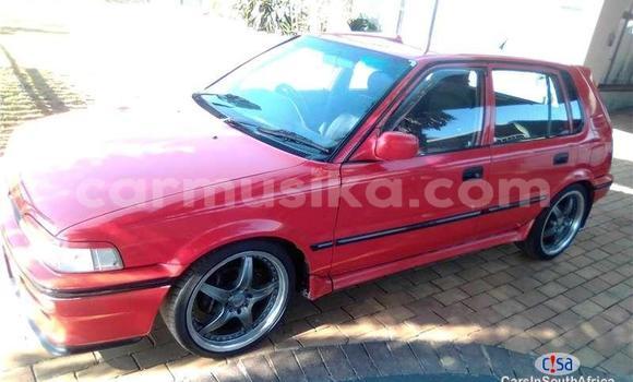 Acheter Occasion Voiture Toyota Corolla Rouge à Beitbridge, Matabeleland South Acheter Occasion Voiture Toyota Corolla Rouge à Beitbridge, Matabeleland South