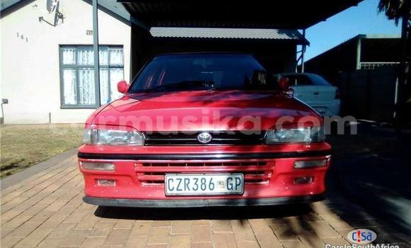Acheter Occasion Voiture Toyota Corolla Rouge à Beitbridge, Matabeleland South Acheter Occasion Voiture Toyota Corolla Rouge à Beitbridge, Matabeleland South
