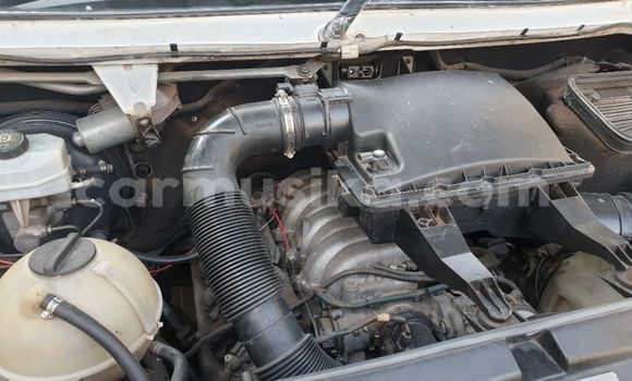 Acheter Occasion Voiture Mercedes‒Benz E–Class Blanc à Beitbridge, Matabeleland South Acheter Occasion Voiture Mercedes‒Benz E–Class Blanc à Beitbridge, Matabeleland South