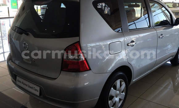 Tenga Tsaru Nissan Livina Sirivha Mota in Beitbridge in Matabeleland South Tenga Tsaru Nissan Livina Sirivha Mota in Beitbridge in Matabeleland South