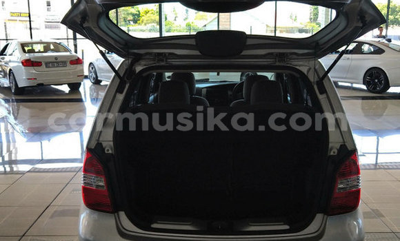 Tenga Tsaru Nissan Livina Sirivha Mota in Beitbridge in Matabeleland South Tenga Tsaru Nissan Livina Sirivha Mota in Beitbridge in Matabeleland South