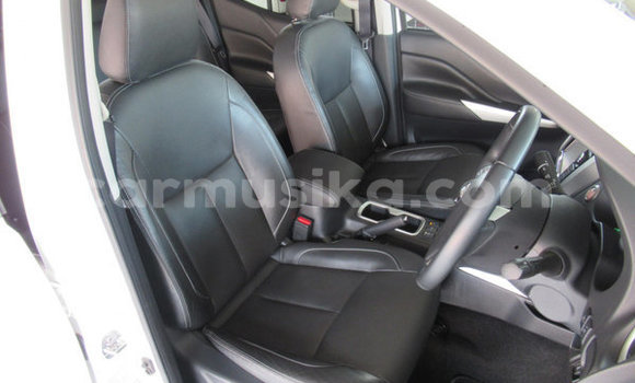 Tenga Tsaru Nissan Navara Chena Mota in Beitbridge in Matabeleland South Tenga Tsaru Nissan Navara Chena Mota in Beitbridge in Matabeleland South