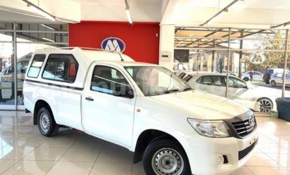 Nunua Ilio tumika Toyota Hilux Nyeupe Gari ndani ya Beitbridge nchini Matabeleland Kusini Nunua Ilio tumika Toyota Hilux Nyeupe Gari ndani ya Beitbridge nchini Matabeleland Kusini