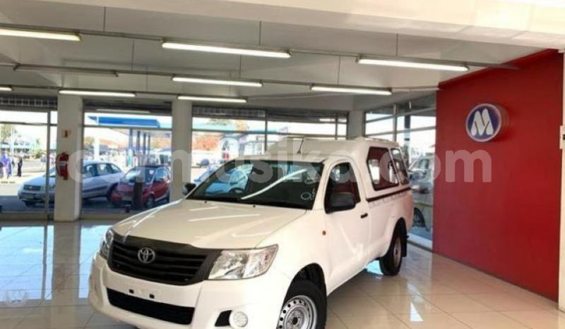 Big with watermark toyota hilux matabeleland south beitbridge 11577