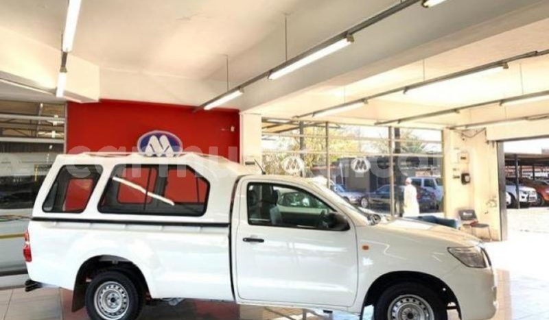 Big with watermark toyota hilux matabeleland south beitbridge 11577