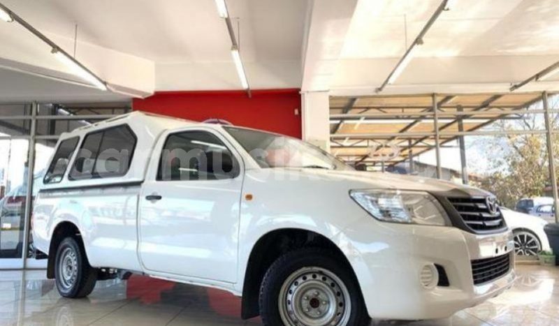 Big with watermark toyota hilux matabeleland south beitbridge 11577