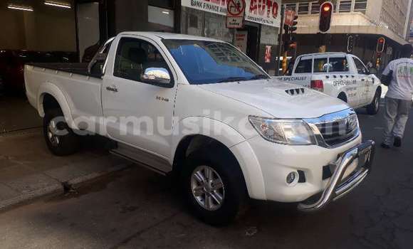 Tenga Tsaru Toyota Hilux Chena Mota in Borrowdale in Harare Tenga Tsaru Toyota Hilux Chena Mota in Borrowdale in Harare