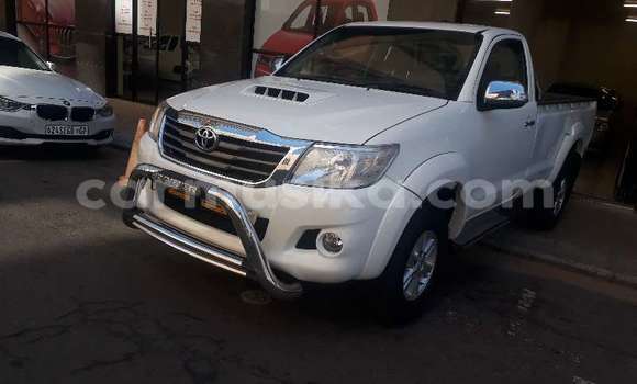 Tenga Tsaru Toyota Hilux Chena Mota in Borrowdale in Harare Tenga Tsaru Toyota Hilux Chena Mota in Borrowdale in Harare