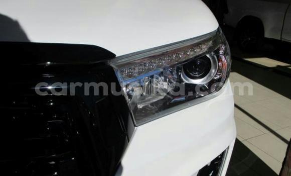 Acheter Occasion Voiture Toyota Hilux Blanc à Beitbridge, Matabeleland South Acheter Occasion Voiture Toyota Hilux Blanc à Beitbridge, Matabeleland South