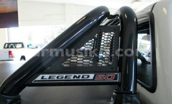 Acheter Occasion Voiture Toyota Hilux Blanc à Beitbridge, Matabeleland South Acheter Occasion Voiture Toyota Hilux Blanc à Beitbridge, Matabeleland South