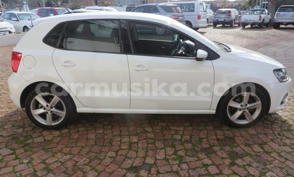 Buy Used Volkswagen Polo White Car in Beitbridge in Matabeleland South Buy Used Volkswagen Polo White Car in Beitbridge in Matabeleland South