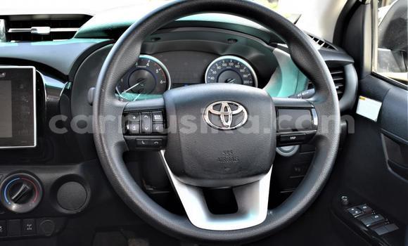 Buy Used Toyota Hilux White Car in Beitbridge in Matabeleland South Buy Used Toyota Hilux White Car in Beitbridge in Matabeleland South