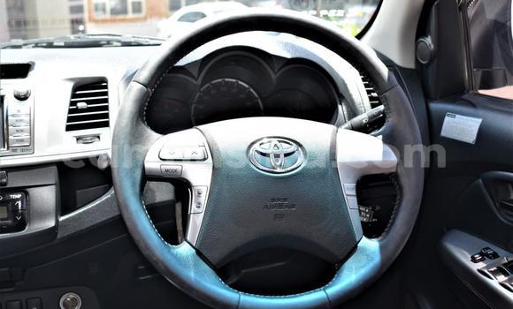 Buy Used Toyota Hilux White Car in Beitbridge in Matabeleland South Buy Used Toyota Hilux White Car in Beitbridge in Matabeleland South