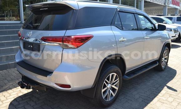 Tenga Tsaru Toyota Fortuner Sirivha Mota in Beitbridge in Matabeleland South Tenga Tsaru Toyota Fortuner Sirivha Mota in Beitbridge in Matabeleland South