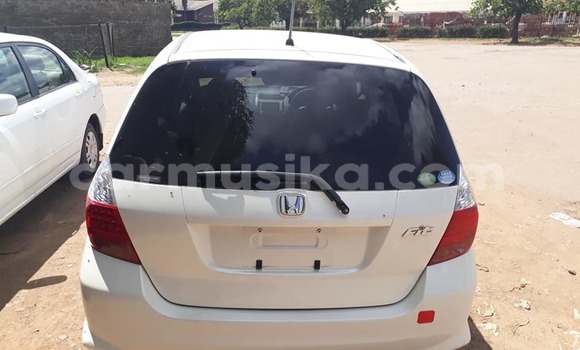 Buy Used Honda Fit White Car in Harare in Harare Buy Used Honda Fit White Car in Harare in Harare