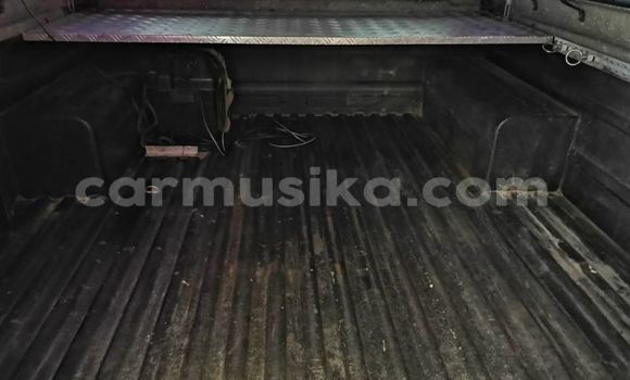 Buy Used Toyota Hilux White Car in Belvedere in Harare Buy Used Toyota Hilux White Car in Belvedere in Harare