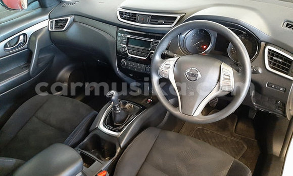 Buy Used Nissan X–Trail White Car in Beitbridge in Matabeleland South Buy Used Nissan X–Trail White Car in Beitbridge in Matabeleland South