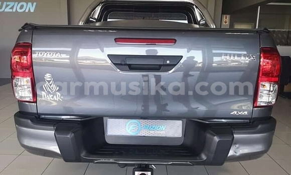 Tenga Tsaru Toyota Hilux Sirivha Mota in Beitbridge in Matabeleland South Tenga Tsaru Toyota Hilux Sirivha Mota in Beitbridge in Matabeleland South