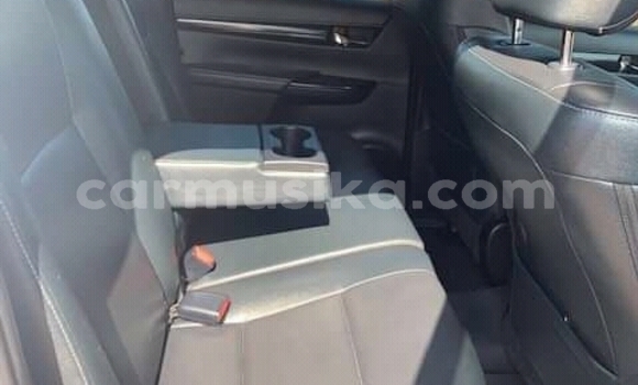 Buy Used Toyota Hilux White Car in Beitbridge in Matabeleland South Buy Used Toyota Hilux White Car in Beitbridge in Matabeleland South