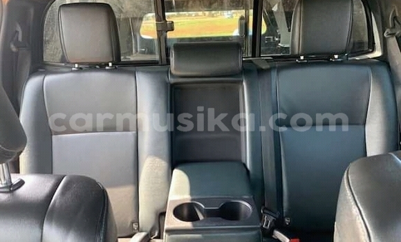 Buy Used Toyota Hilux White Car in Beitbridge in Matabeleland South Buy Used Toyota Hilux White Car in Beitbridge in Matabeleland South