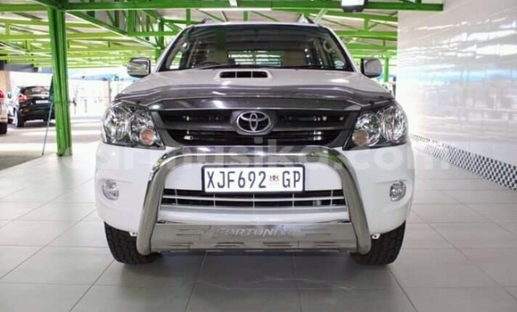Tenga Tsaru Toyota Fortuner Chena Mota in Beitbridge in Matabeleland South Tenga Tsaru Toyota Fortuner Chena Mota in Beitbridge in Matabeleland South