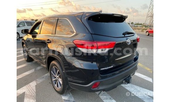 Tenga Imported Toyota Highlander Nhema Mota in Import - Dubai in Harare Tenga Imported Toyota Highlander Nhema Mota in Import - Dubai in Harare